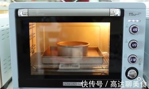 清流|在芝士蛋糕中算是一股清流，对蛋糕的回缩有很大的帮助，轻芝士蛋糕
