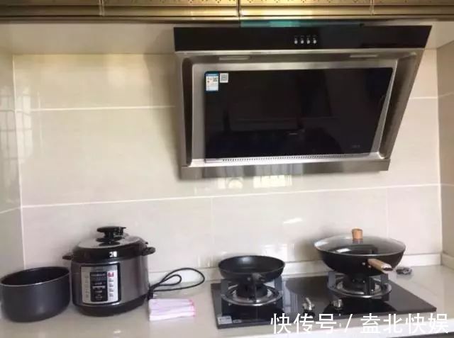 装修|搬家一个月,忍不住晒晒!全屋太漂亮了,电视墙贴瓷砖最明智!