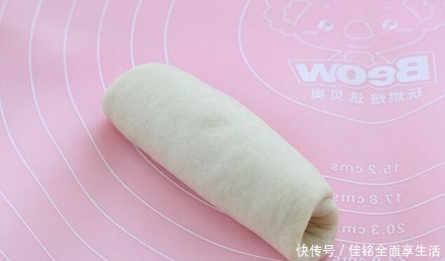 面包|做面包用中种法,出膜快细腻拉丝,既当早餐又是零食,出炉遭哄抢