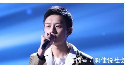 2021《好聲音》才結束后，就有兩位學員簽約燦星，都是顏值擔當