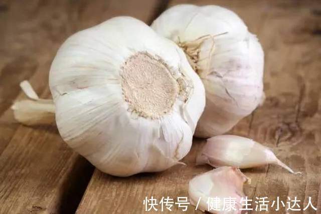 慢性胃炎|感染了幽门螺杆菌,会有什么“下场”?出现4个现象,要注意了