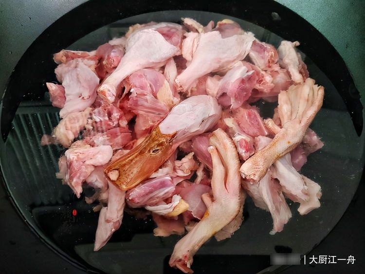 霜降后天气渐冷，分享4道香辣菜肴，越吃越暖和，你不学吗