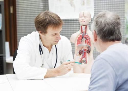 水浒传中,都是梁山首领,为什么王伦比晁盖和宋江,更有眼光