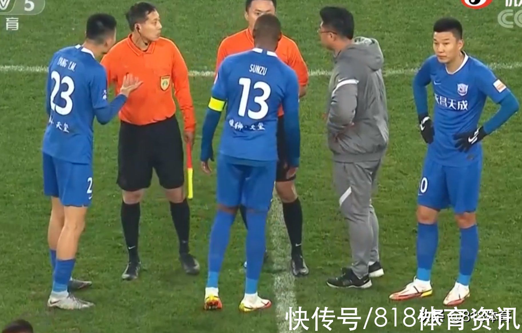 滄州雄獅|活久見!滄州雄獅隊員場上互毆,外援桑格爾揮起老拳,廖承堅回踹他