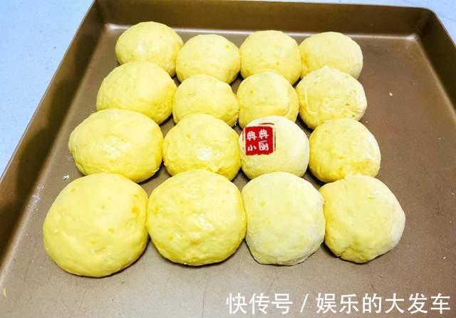 黄油|金灿灿，软绵绵的南瓜面包，再也不用担心小朋友不爱吃南瓜了
