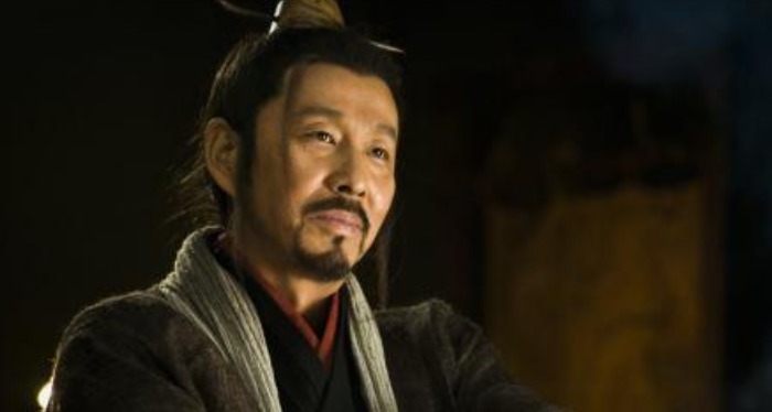 皇帝|比皇帝还大的是谁?不是太上皇,从古至今5000年只有一人