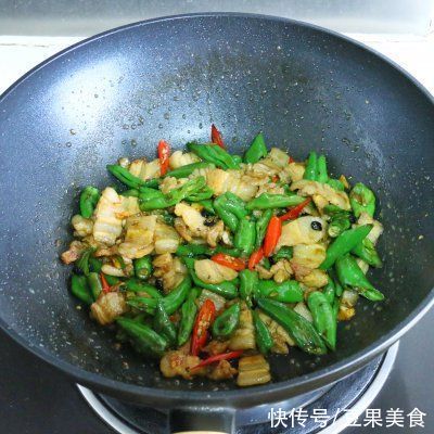 小米辣|#巨下饭的家常菜# 中国最贵的辣椒，做小炒肉真香