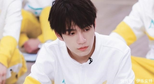 《创造营》的奇葩应援:周震南家最可爱,张颜齐太沙雕,他最搞笑