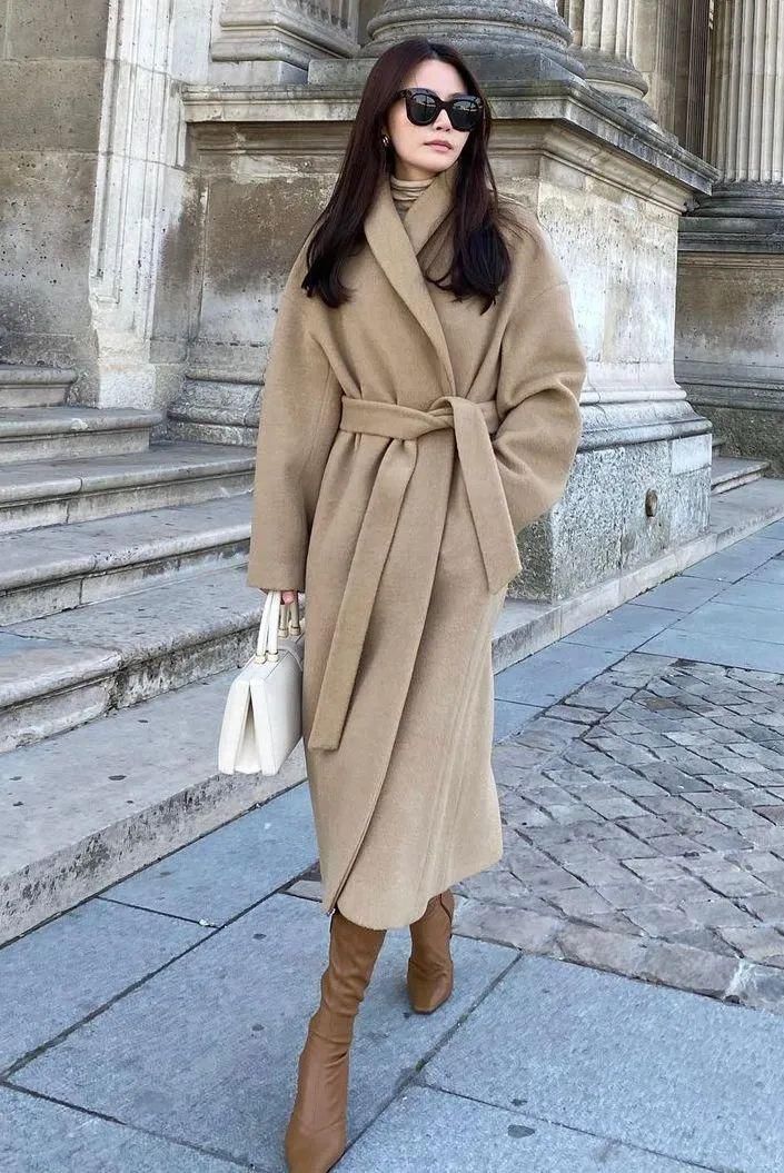  流行|“马丁靴”失宠了？“大衣＋这双鞋”正流行，时髦又显高！