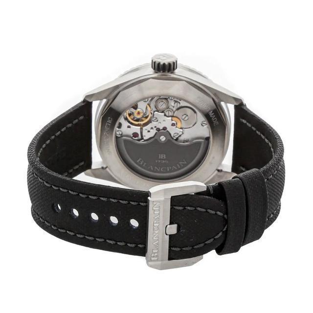 劳力士水鬼,宝珀五十噚,应该选哪一个