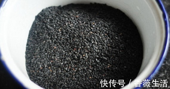 破壁机|天热多吃黑芝麻，教你2个新吃法，花钱买不到，好吃上瘾！