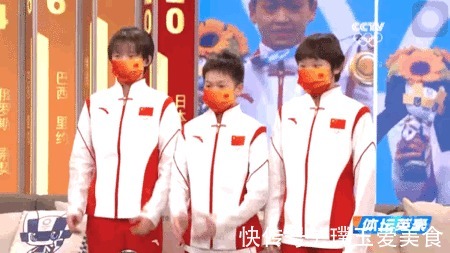 广东队|全红婵太逗!队友为夺冠庆祝,她却抓着玩具不撒手,生怕被人抢走