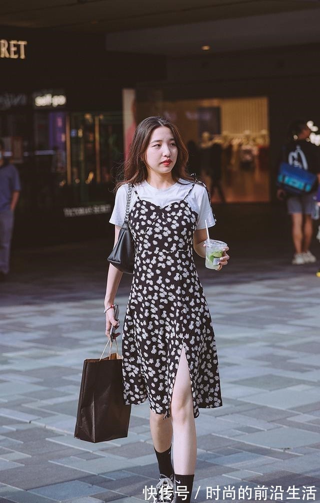 自信心 注重穿衣方面的搭配技巧,从细节入手,你可以看见时尚的全貌!