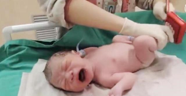 爸爸妈妈|宝宝出生后被带走十几分钟,这段时间经历了什么组图带你看真相!