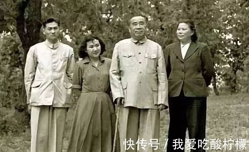 墨迹@朱德爱人康克清“乖乖体”书法太惊艳,笔墨柔婉殷实,造诣属实高