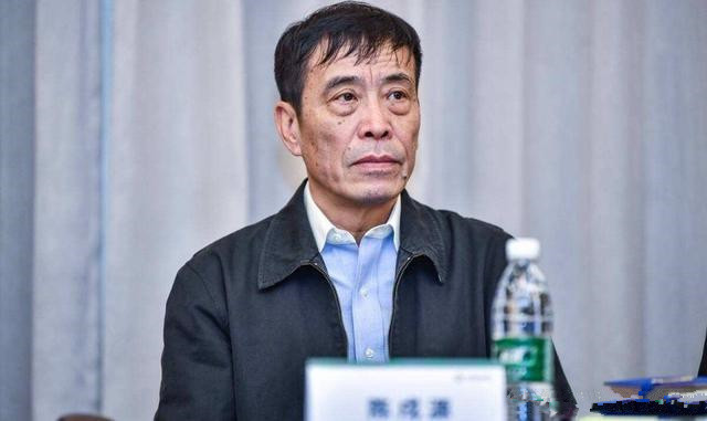 吴曦|大佬被捕+足球队解散!国足动荡不安,球迷:这4个球员该查查了
