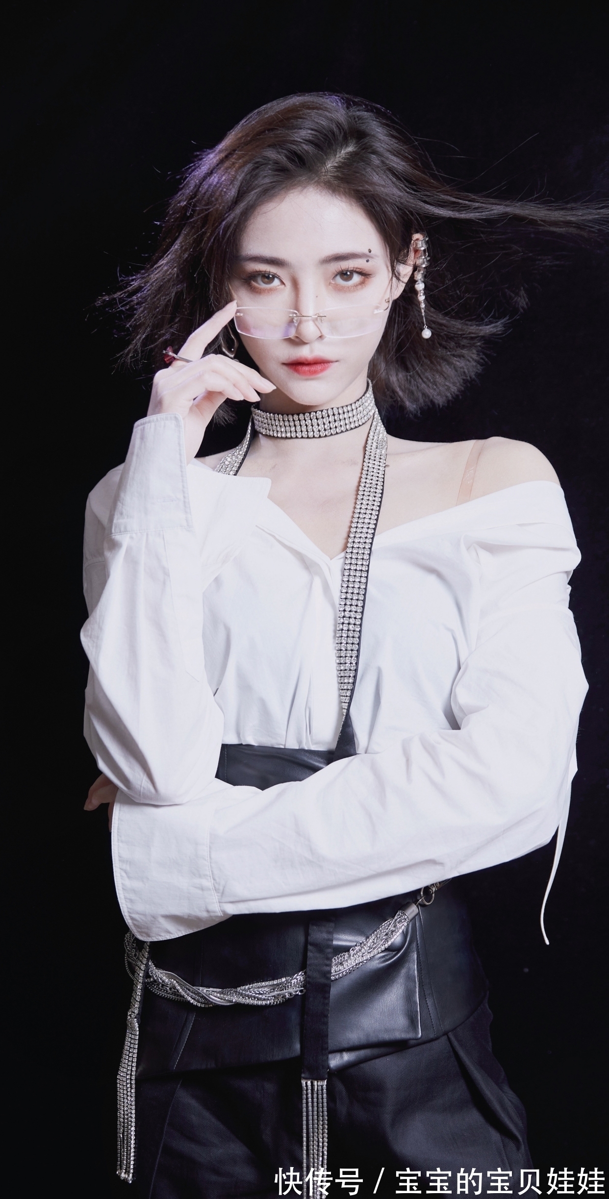 手机壁纸分享——明星美女系列:新年换个新壁纸吧