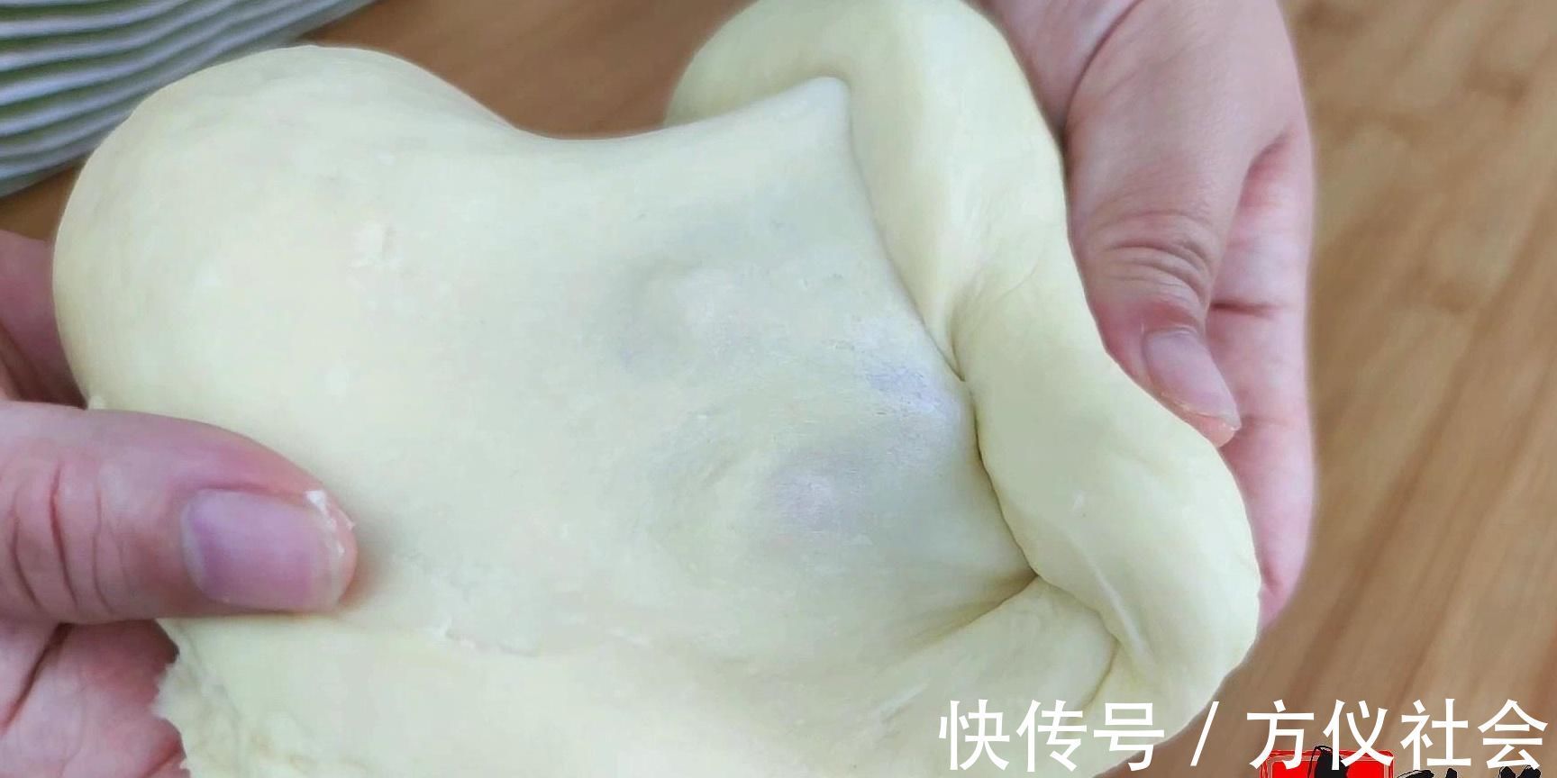 纯牛奶|想吃面包不用出去买了，教你在家做，一次醒发成型，暄软又拉丝