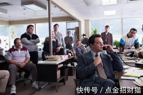 签单|湖北销售内参:电话机器人会取代业务员吗?什么行业需要用它呢?