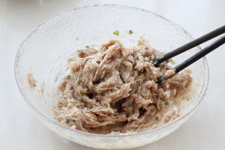 颜值|大虾和香菇配成对,上锅蒸一蒸,鲜美嫩滑颜值高,远离油烟困扰!