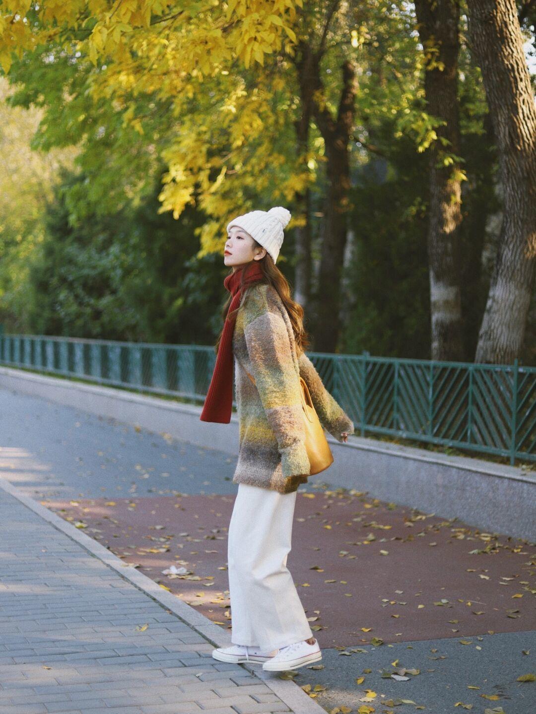 脖颈处|冬季围巾怎么搭才好看?掌握这4种方式,不光保暖还能提升气质感