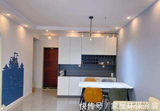 60平北欧风格新房，墙面刷网红灰，全屋很漂亮，一家人都很满意