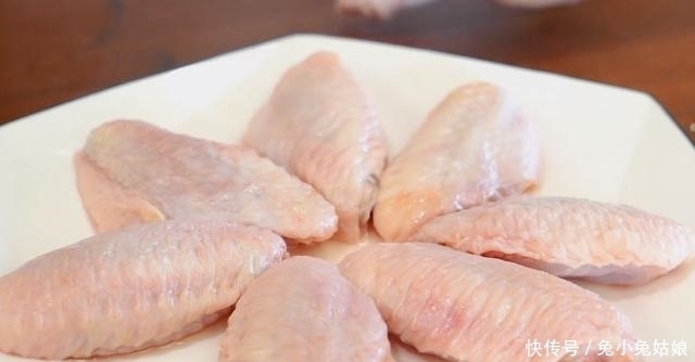 开胃|鸡翅煲:做法简单易学,鲜嫩入味,开胃下饭,比可乐鸡翅还要好吃