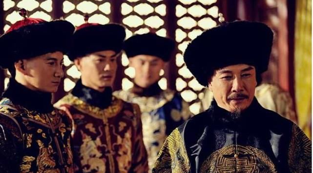 仅次于|此皇子出身仅次于胤礽，又坚决反对雍正，为何受打压反而最轻