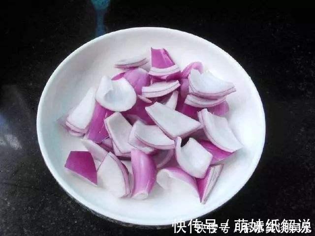 中年人|过了50岁的人,若能坚持少碰这5样蔬菜水果,或许离长寿更近一步