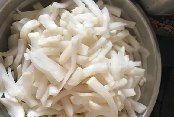 这5种蔬菜晒干后,比新鲜的还好吃,冬天炖肉很香,放一年都不坏