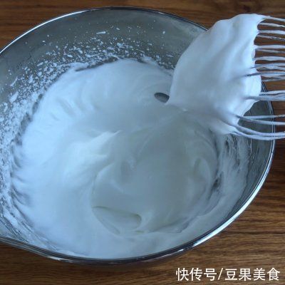 蛋白霜|正宗地道的桂花黑米糕做法，速来围观