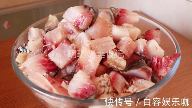 鱼肉|教你正宗腌腊鱼的方法，配料简单味道足，保存时间越长吃起来越香