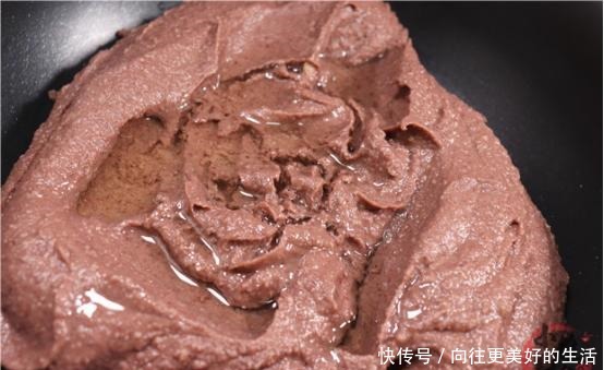 制作|才发现,煮红豆沙万不可直接加糖,原来一直做错,难怪红豆煮不烂