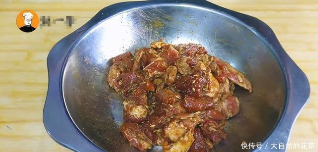 秘制羊肉串做法,老刘轻易不外传的腌制秘方,学会都能摆摊了