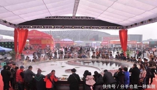 巨无霸|世界各地的巨无霸美食让人傻眼,日本的这个美食到底要怎么吃?