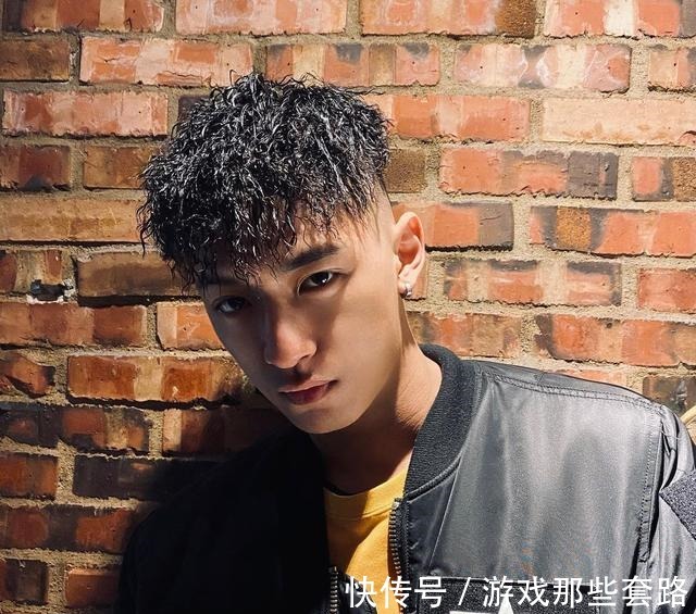 发型 男生25岁以后,发型别剪锅盖头,留这6款发型更显潮流帅气!