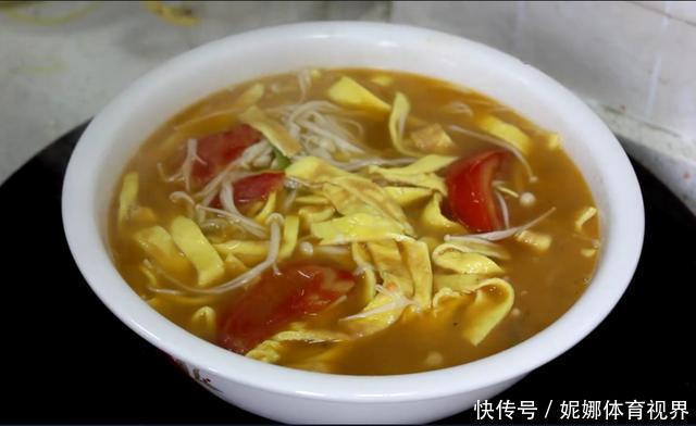 鸡蛋|金针菇吃了30年,头一次见一种吃法,鲜味十足