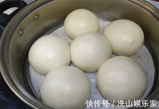 酵母|蒸馒头,不要只会放酵母,做好“4点”,馒头饱满不塌,暄软不硬