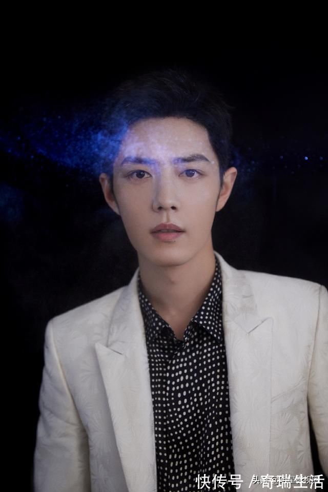 肖战|肖战的文案是文学博士写的吧!每句话背后都有寓意,文化底蕴绝了