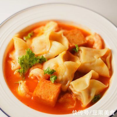 #精致一人食#番茄虾仁水饺