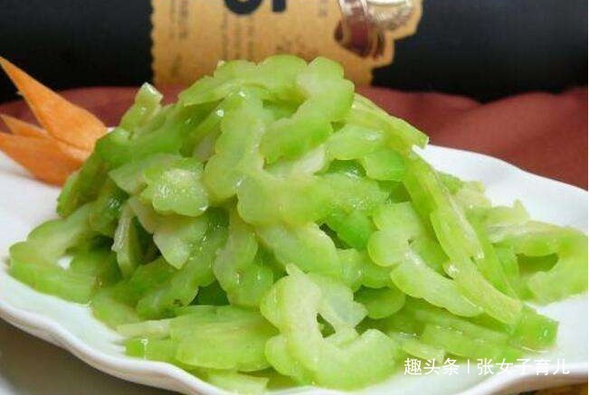 蔬菜|哺乳期间宝妈最好远离这5种蔬菜,不仅回奶,还可能影响宝宝发育