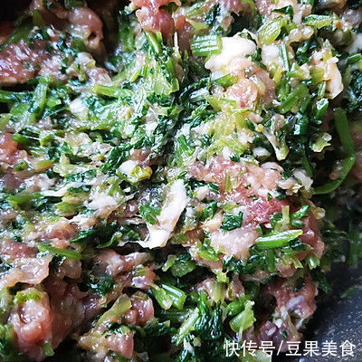 面皮|下饭神器褔虎饺子，拌饭还能吃三碗