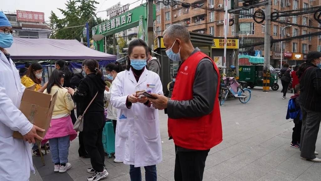 医疗机构|“中药外卖”助力抗疫！成都市民：这是立冬节气收到的最暖心的礼物