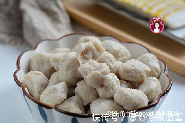 花23元买了一条鱼，做了4道菜发到朋友圈，纷纷点赞不服不成