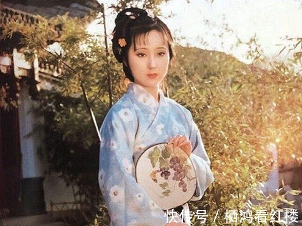 打醮!清虚观打醮,别人带两个丫鬟,为什么黛玉带三个?