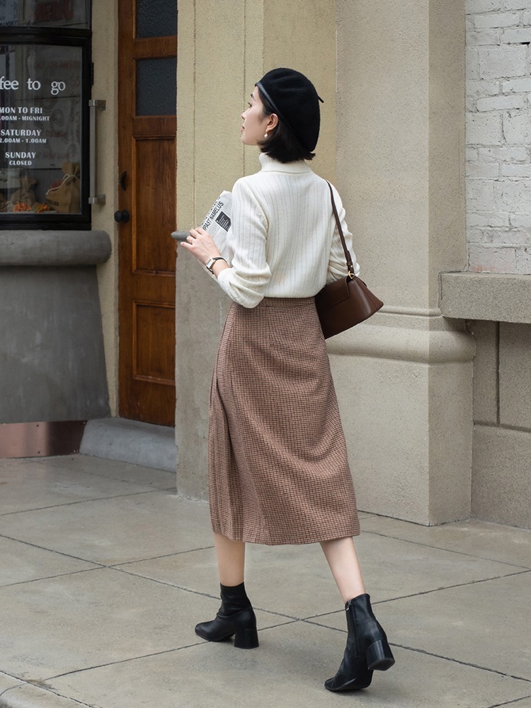 半身裙|有气质的女人都不穿打底裤,看这些裙装look,更美更温柔