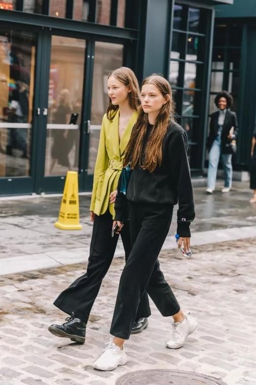 阔腿裤＋短靴，阔腿裤＋老爹鞋，简直美到犯规！