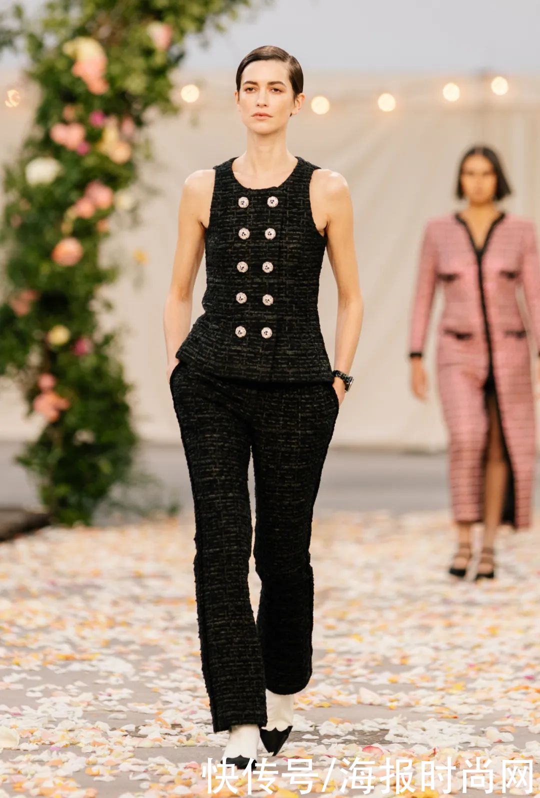 高定周｜香奈儿邀请你，参加一场如梦似幻的“仲夏夜婚礼”