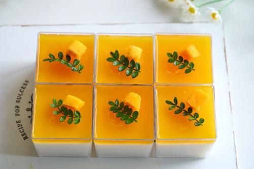 果冻|孩子最爱的小甜品，比外面卖的果冻还好吃，芒果椰奶冻，入口即化