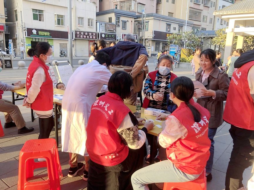 居民们|做群众“贴心人”!楼村社区开展居民健康教育活动